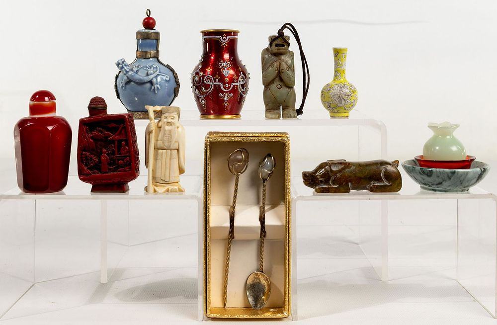 Lot 162: Asian Object Assortment