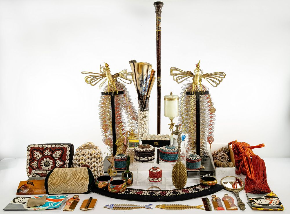 Lot 163: Asian Object Assortment