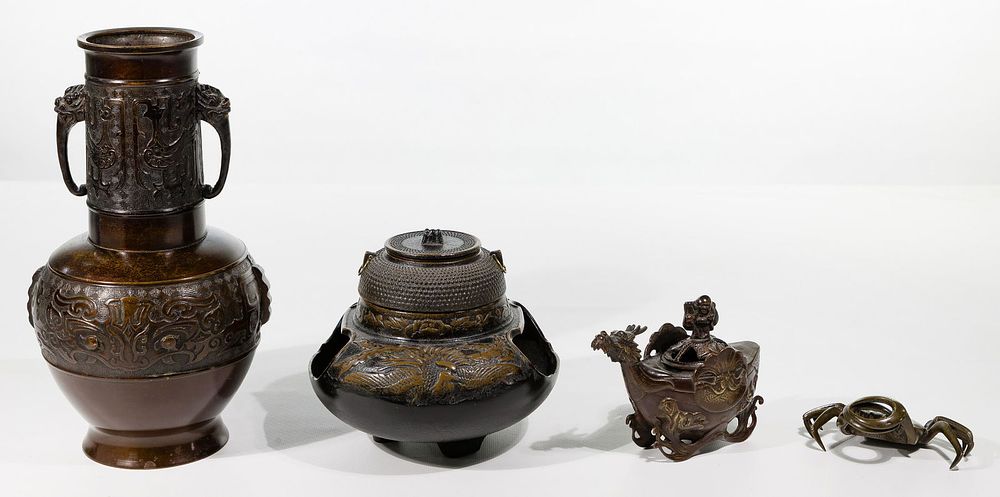 Lot 173: Japanese Bronze Object Assortment