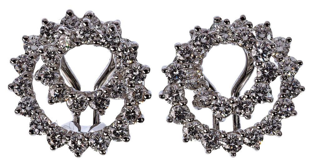 Lot 477: Tiffany & Co Platinum and Diamond Clip-on Earrings
