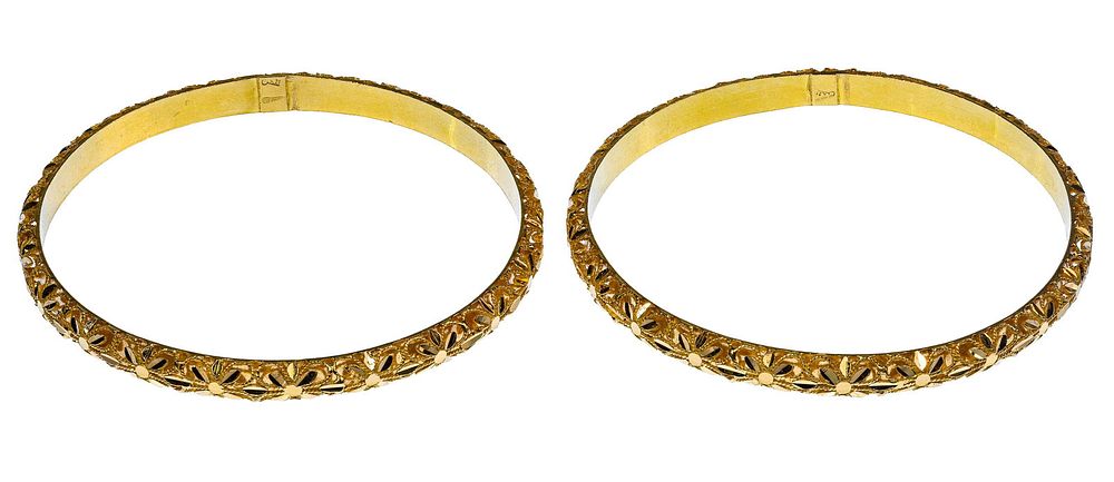 Lot 480: 22k Yellow Gold Bangle Bracelets