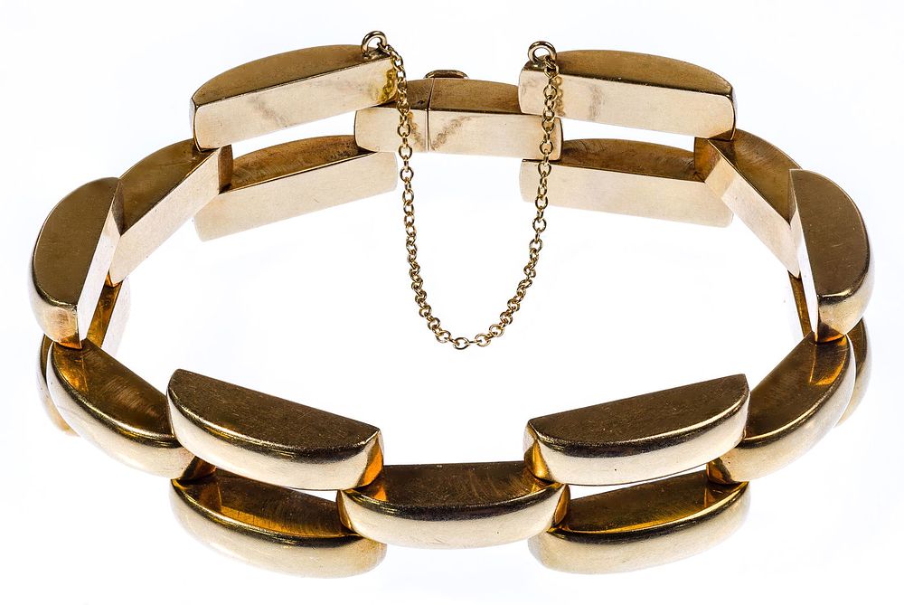 Lot 512: 14k Yellow Gold Link Bracelet