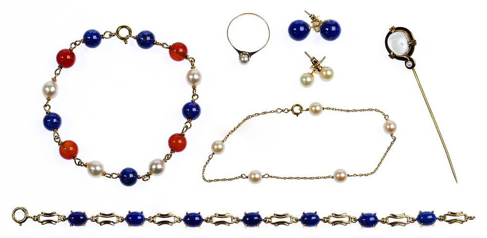 Lot 539: 14k Yellow Gold Jewelry Assortment