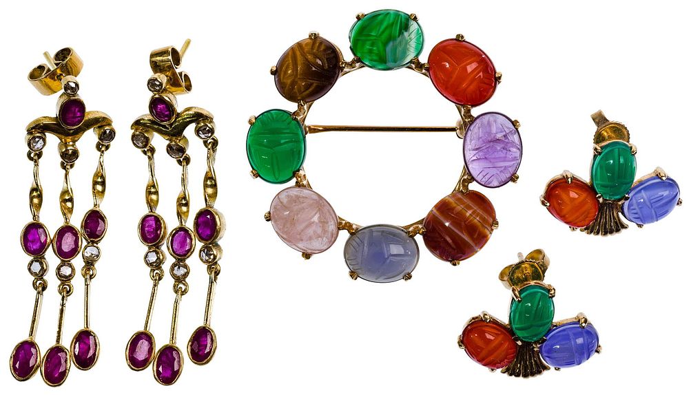 Lot 555: Gold and Semi-Precious Gemstone Jewelry Assortment