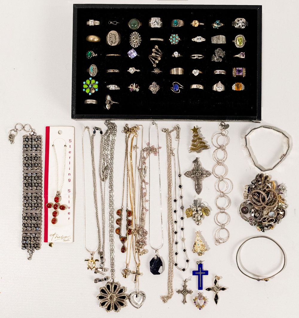 Lot 615: Sterling Silver Jewelry Assortment
