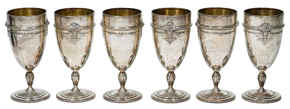 Lot 647: Towle 'D'Orleans' Sterling Silver Goblets