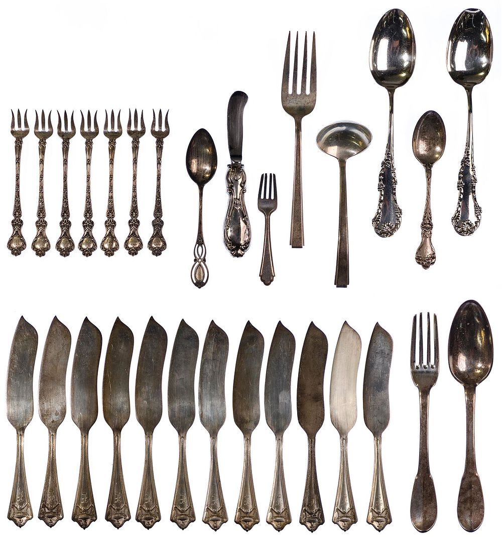 Lot 657: Sterling Silver Flatware Assortment