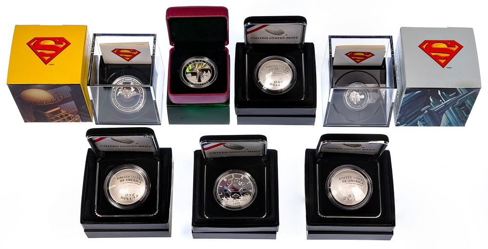 Lot 679: Commemorative Coin Assortment