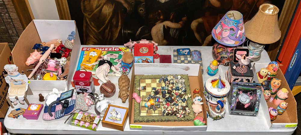 Lot 315: Pig Game and Toy Assortment