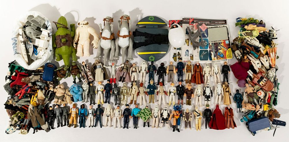 Lot 318: Star Wars and Star Trek Action Figure Assortment