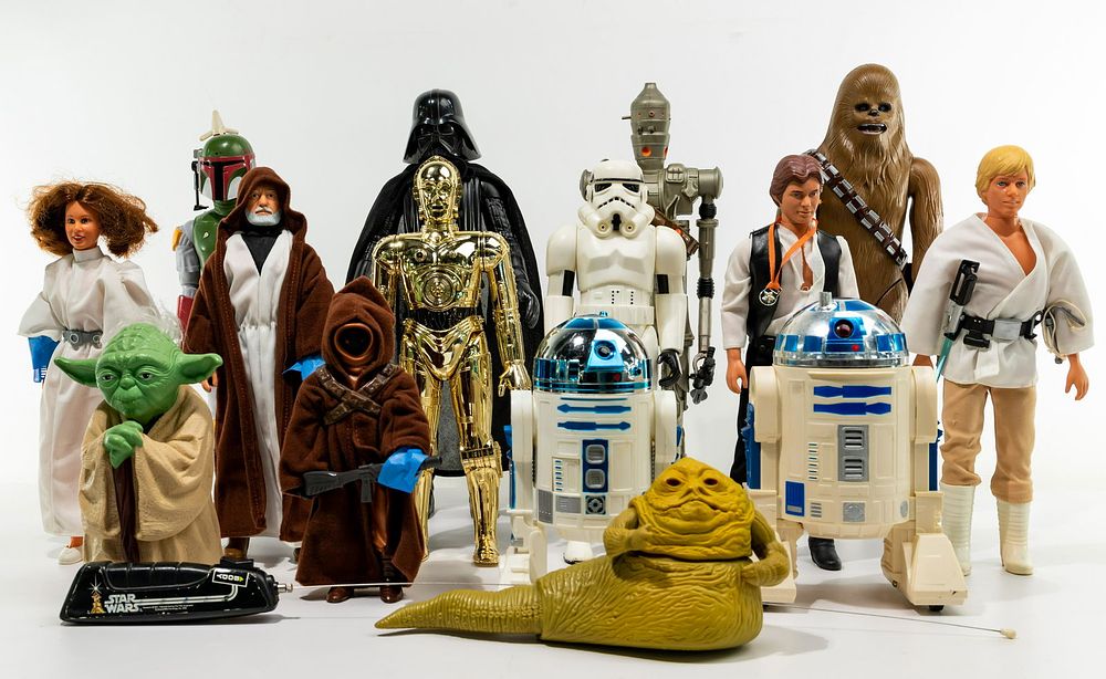 Lot 322: Star Wars Toy Figure Assortment