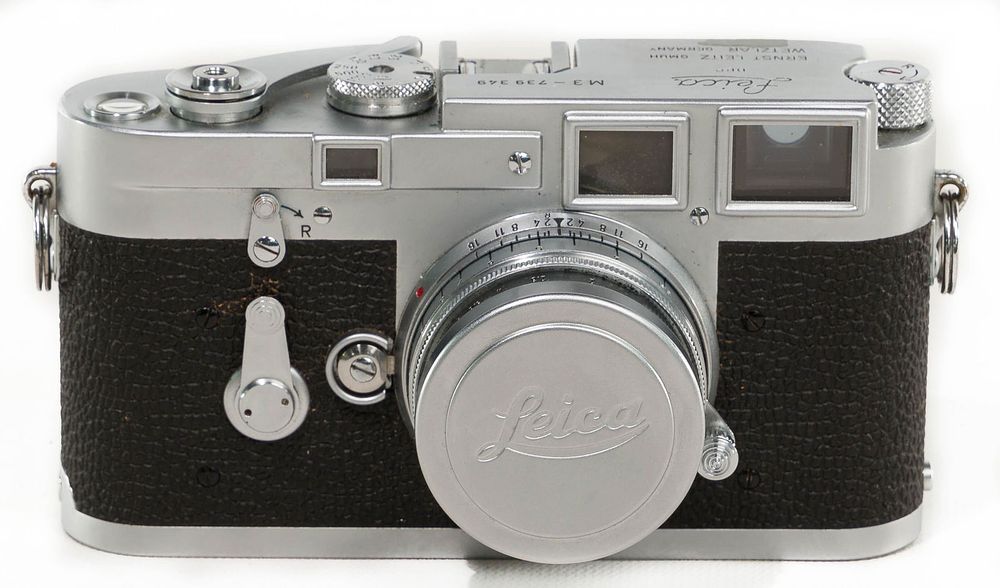 Lot 333: Leica DBP M3 35mm Camera