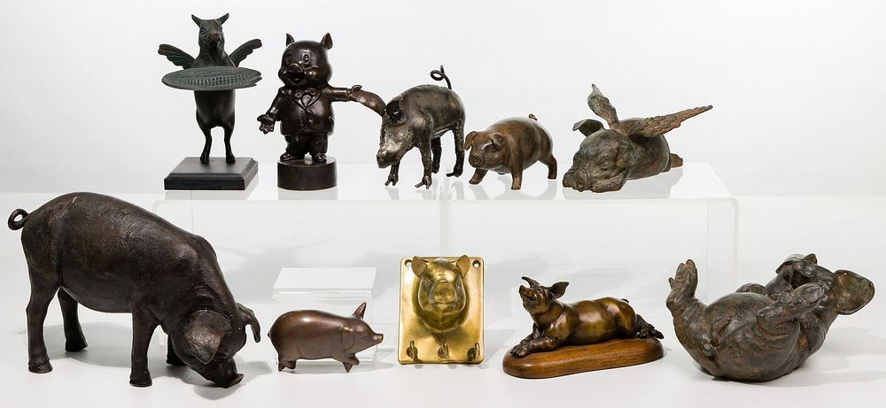Lot 355: Pig Figurine Assortment