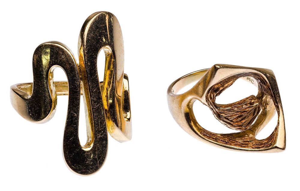 Lot 437: 14k Yellow Gold Rings