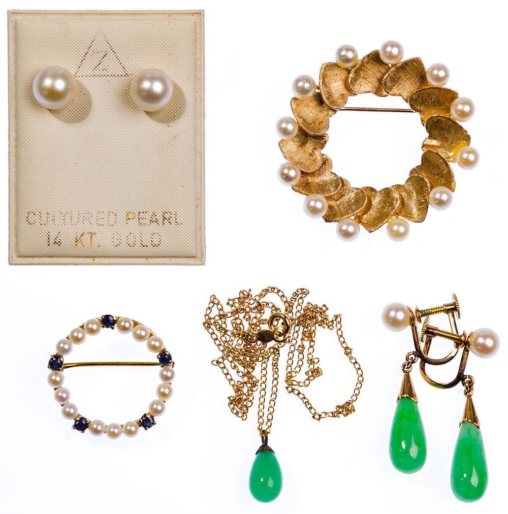 Lot 459: 14k Yellow Gold Jewelry Assortment