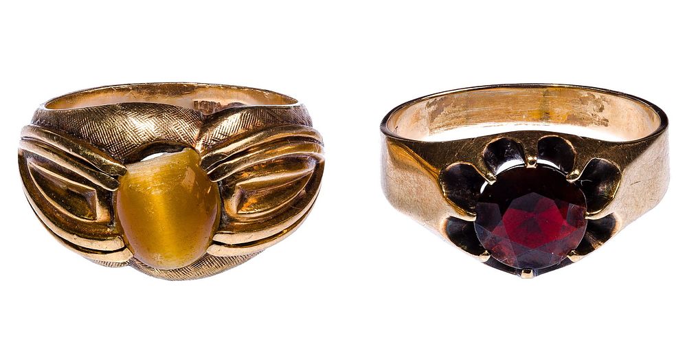 Lot 465: 10k Yellow Gold and Gemstone Rings