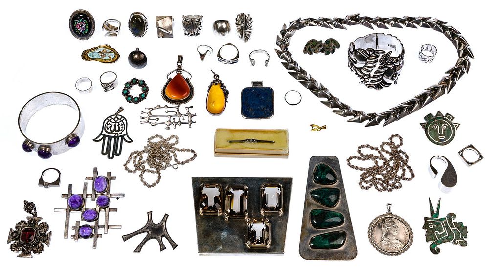 Lot 533: Sterling Silver Jewelry Assortment
