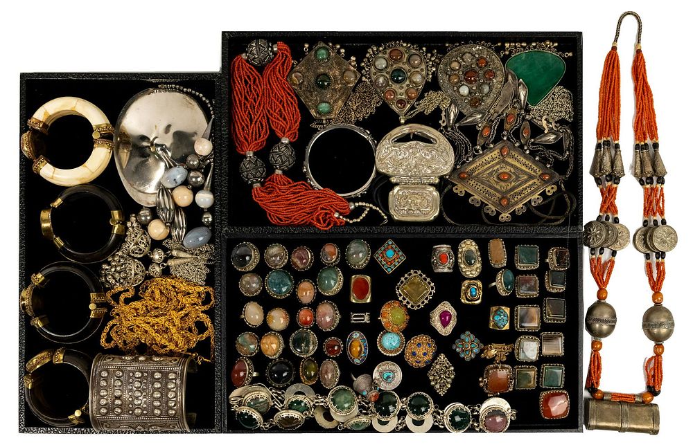 Lot 542: Bedouin Style Jewelry Assortment