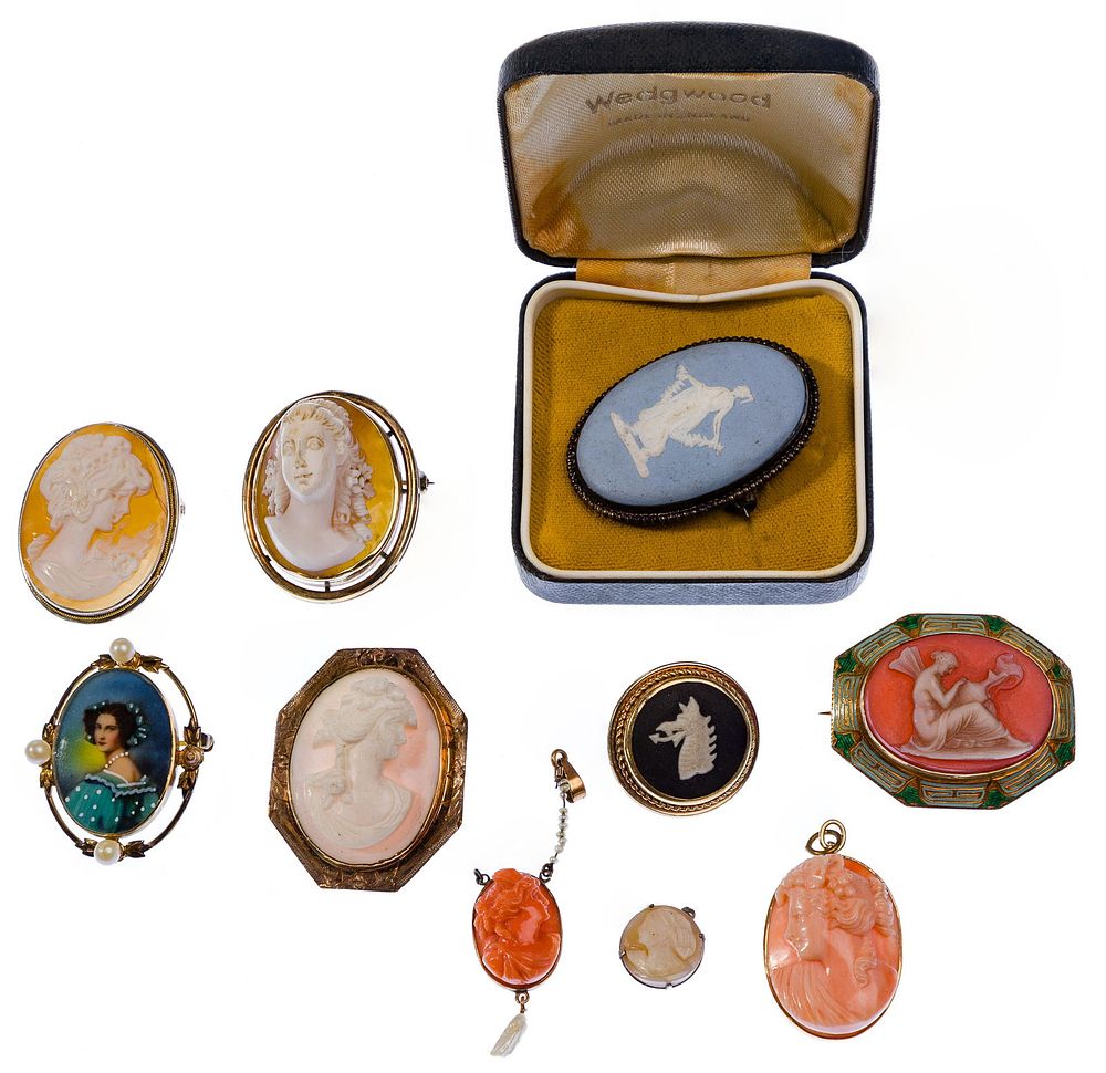 Lot 543: 14k, 12k and 10k Yellow Gold and Sterling Silver Cameo