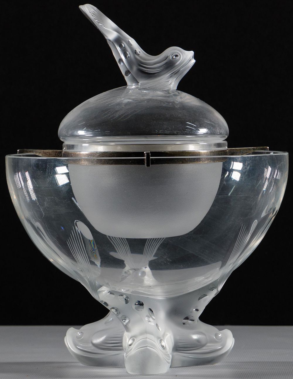 Lot 187: Lalique Crystal 'Igor' Caviar Set