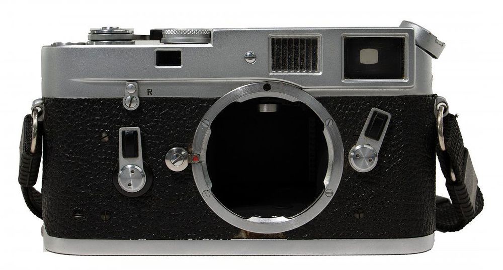 Lot 227: Leica DBP M4 Rangefinder Camera