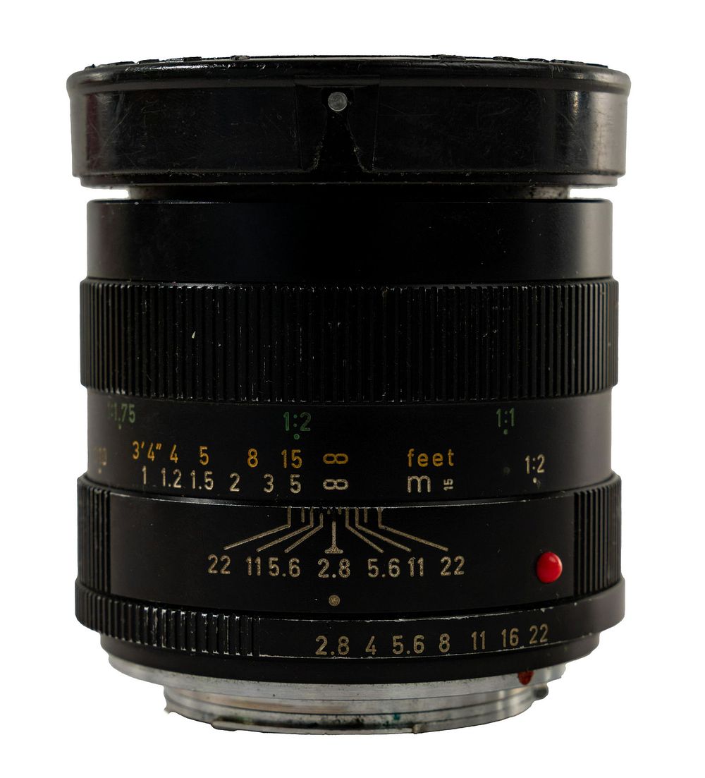 Lot 239: Leitz Wetzlar Macro-Elmarit-R 1:2.8/60mm Lens with Box