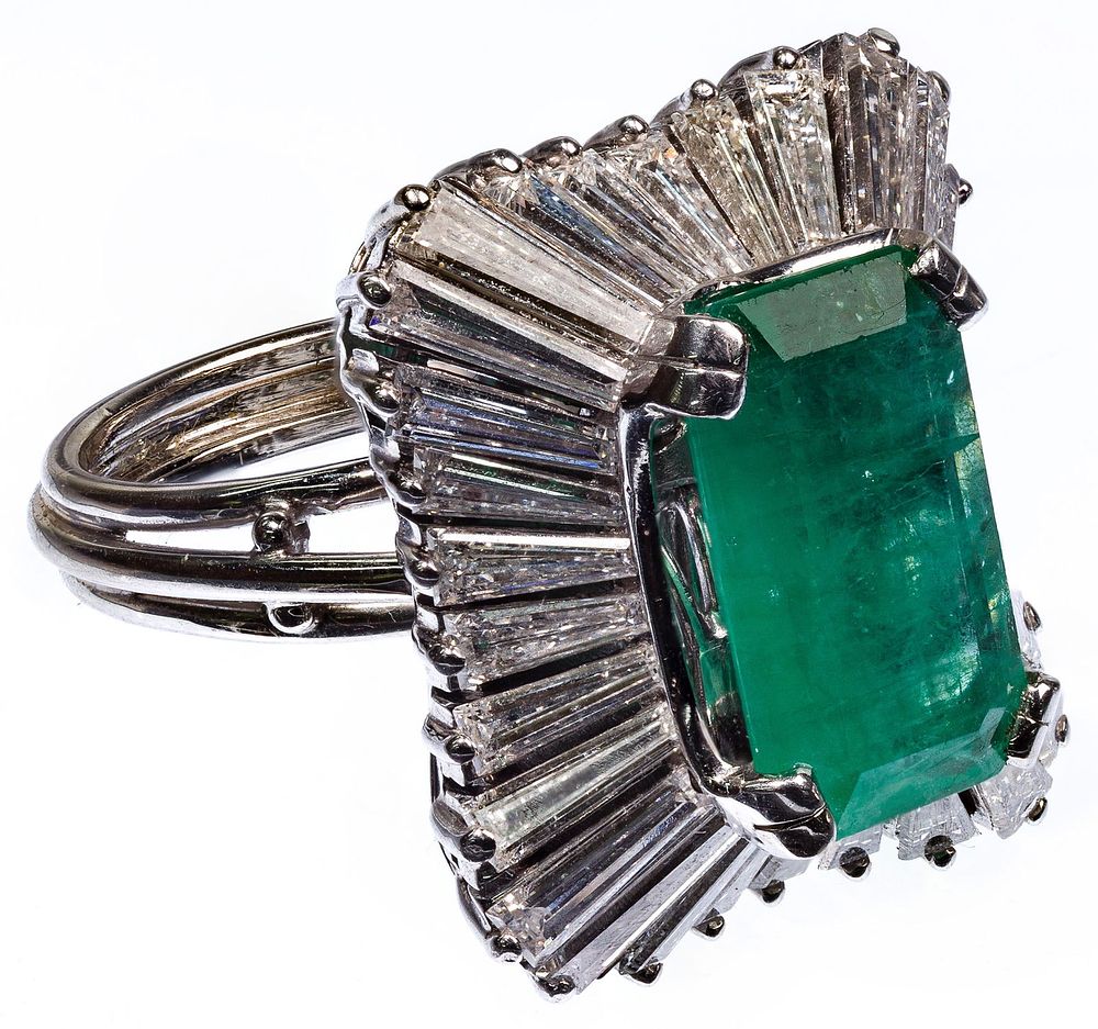 Lot 254: Platinum Diamond and Emerald Ring / Pendant