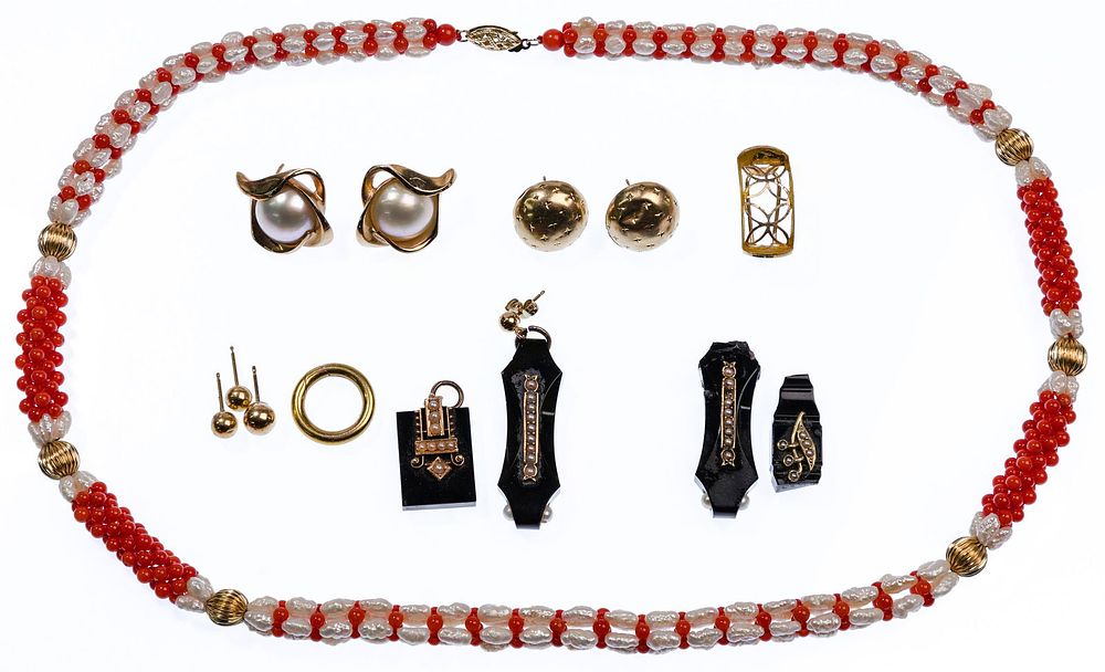 Lot 271: 14k Gold Jewelry Assortment