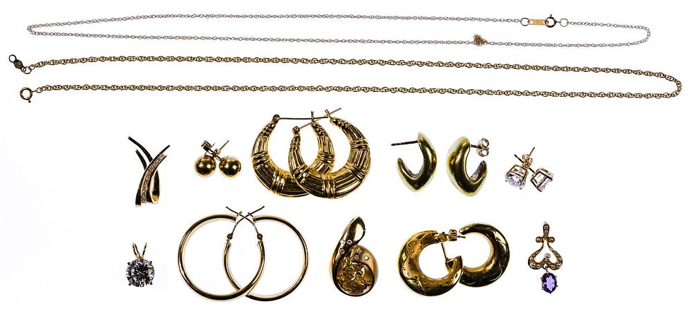 Lot 272: 14k Yellow Gold Jewelry Assortment