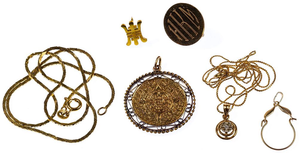 Lot 275: 14k Yellow Gold Jewelry Assortment