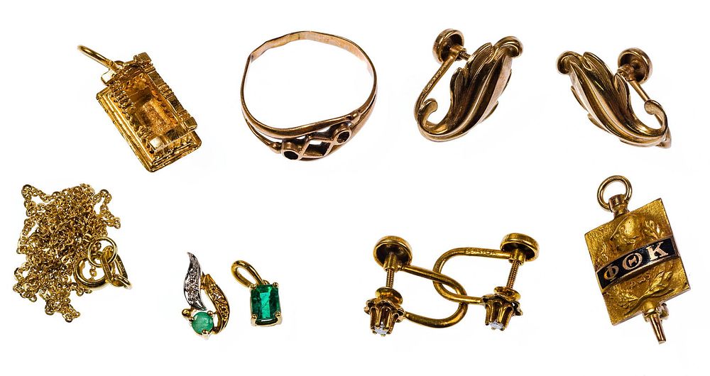 Lot 284: 18k and 10k Yellow Gold Jewelry Assortment