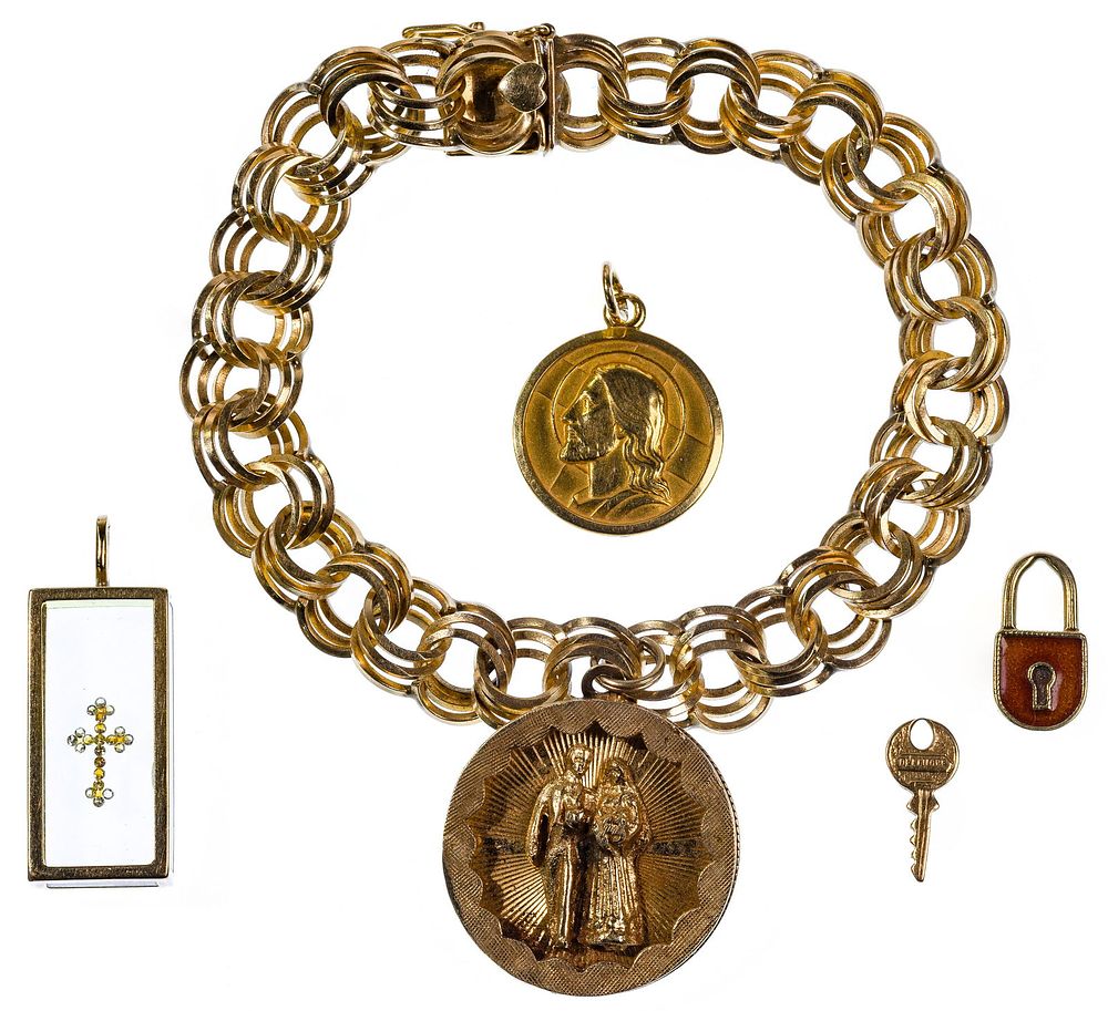 Lot 285: 18k and 14k Gold Jewelry Assortment