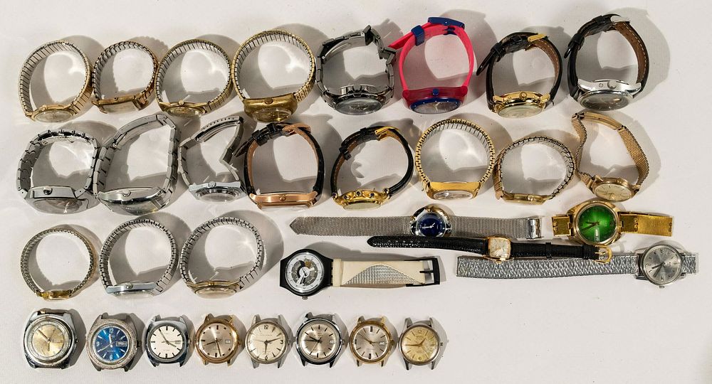 Lot 312: Automatic Wristwatch Assortment