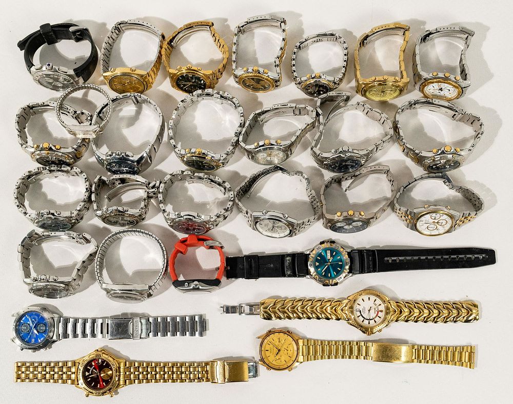 Lot 324: Seiko Wristwatch Assortment