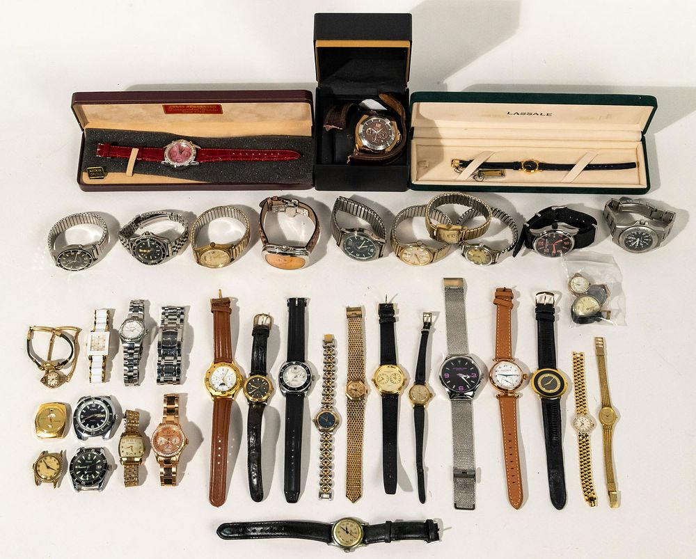Lot 332: Wristwatch Assortment