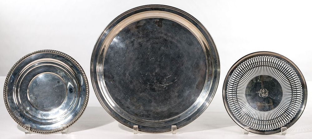 Lot 364: Sterling Silver Tray Assortment