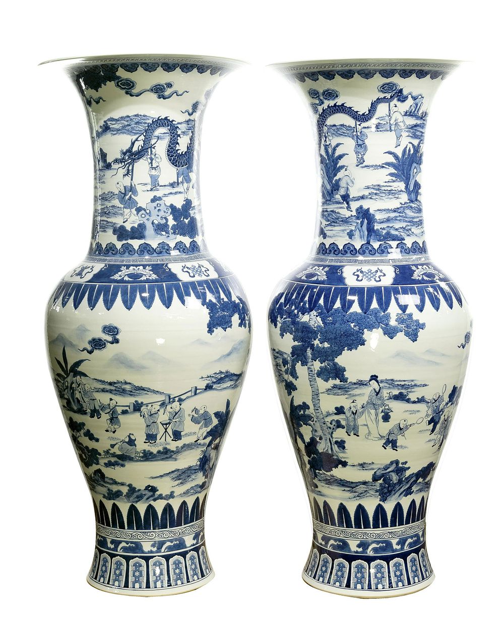 Lot 157: Chinese Blue and White Palace Vases