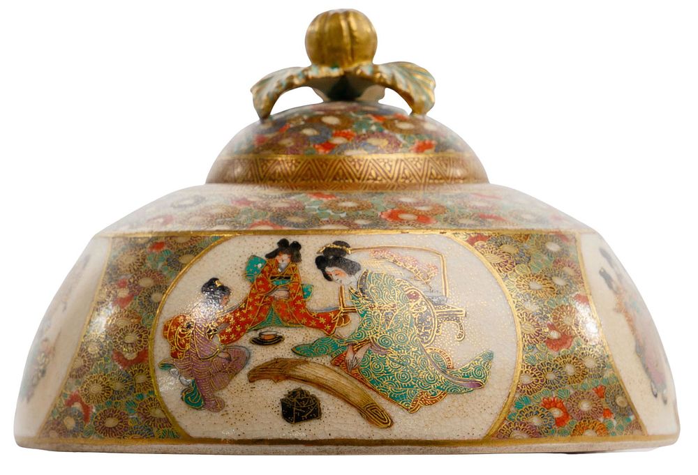 Lot 167: Japanese Meiji Period Kinkozan Satsuma Jar