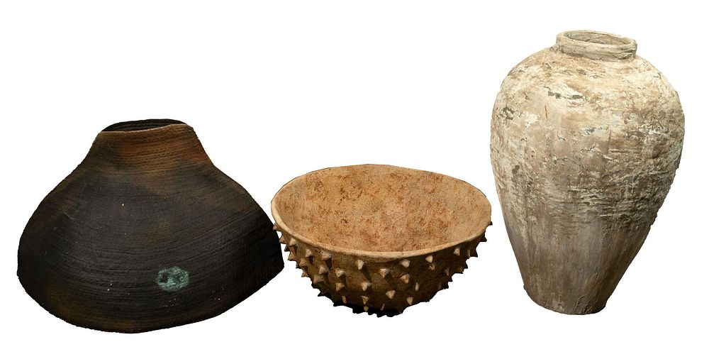 Lot 346: Ceramic Vessel Assortment