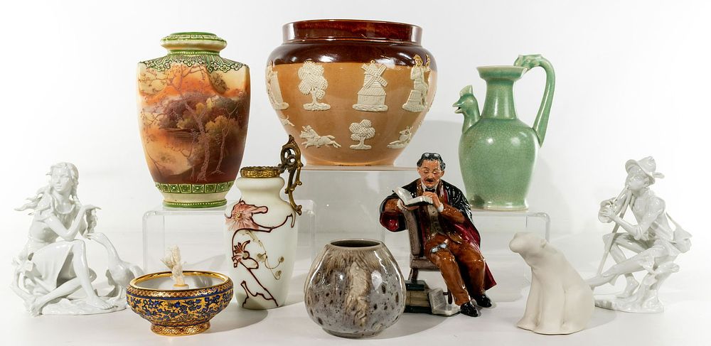 Lot 366: Pottery and Porcelain Object Assortment