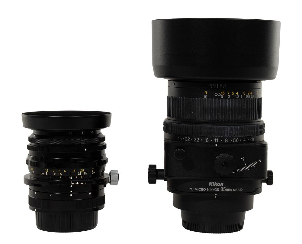 Lot 439: Nikon Nikkor Camera Lenses