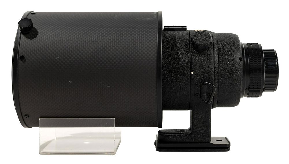 Lot 443: Nikon ED Nikkor AF-S 300mm 1:2.8D Lens with Case