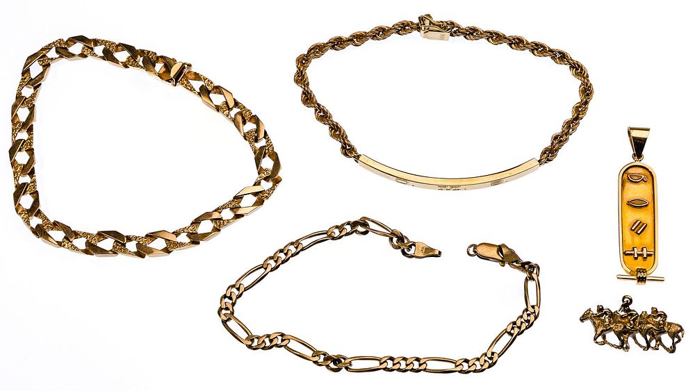 Lot 524: 19k and 14k Yellow Gold Assortment