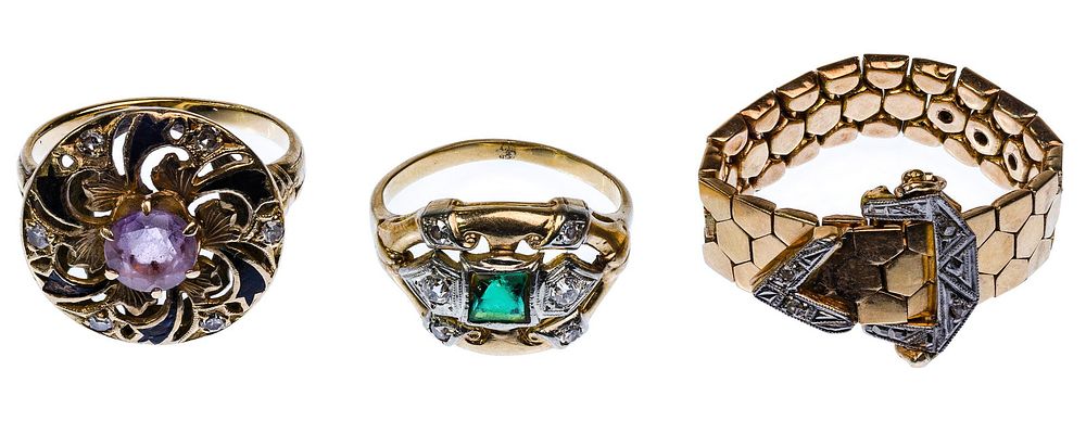 Lot 527: Gold Ring Assortment