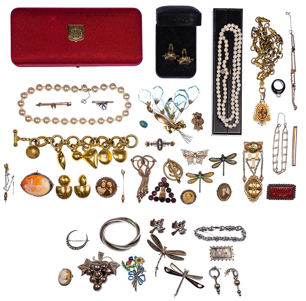 Lot 597: Sterling Silver, Victorian and Costume Jewelry