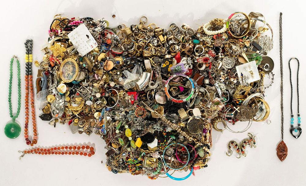 Lot 608: Costume Jewelry Assortment
