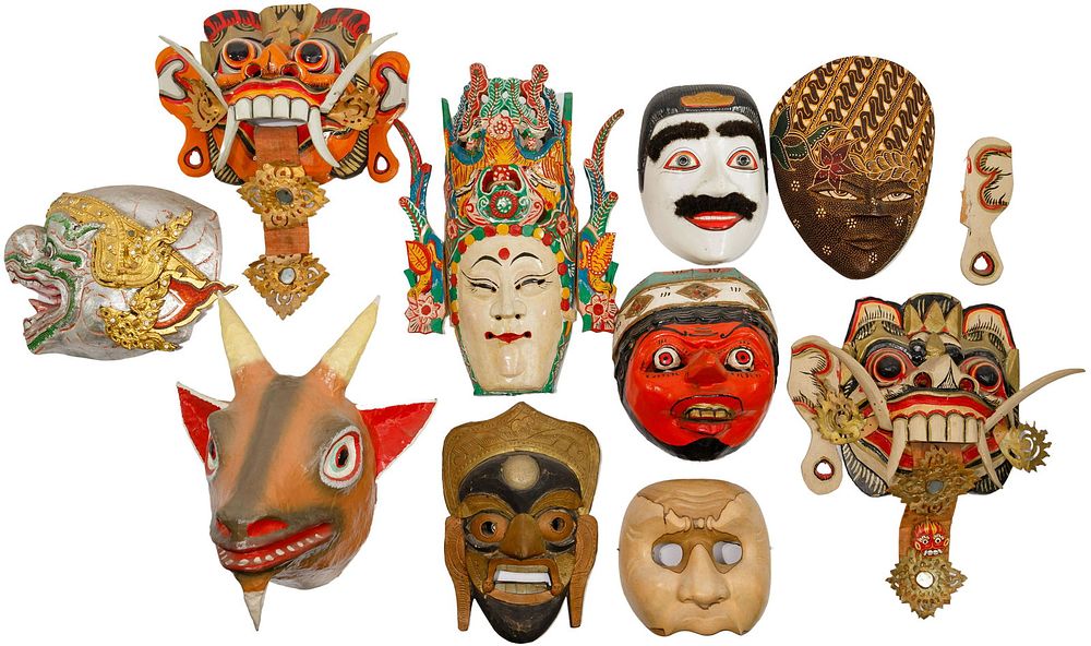 Lot 154: Carved and Formed Mask Assortment