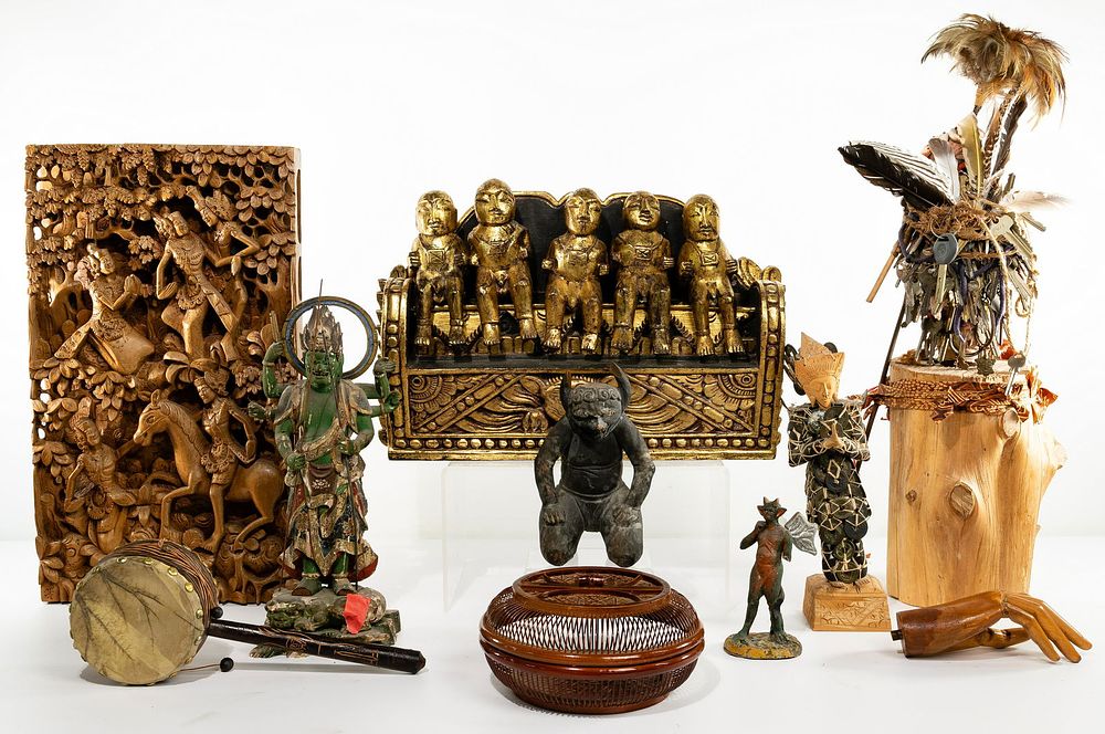 Lot 163: Ethnographic Object Assortment
