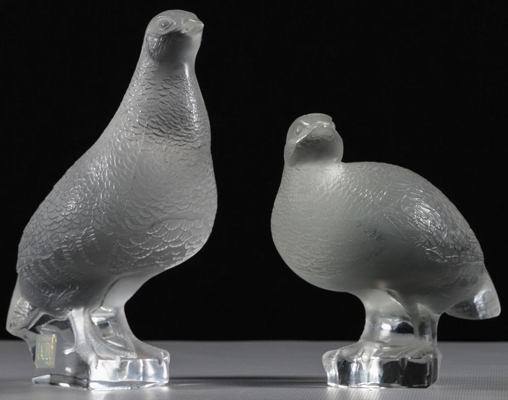 Lot 262: Lalique Crystal 'Perdix Debout' Bird Figurines
