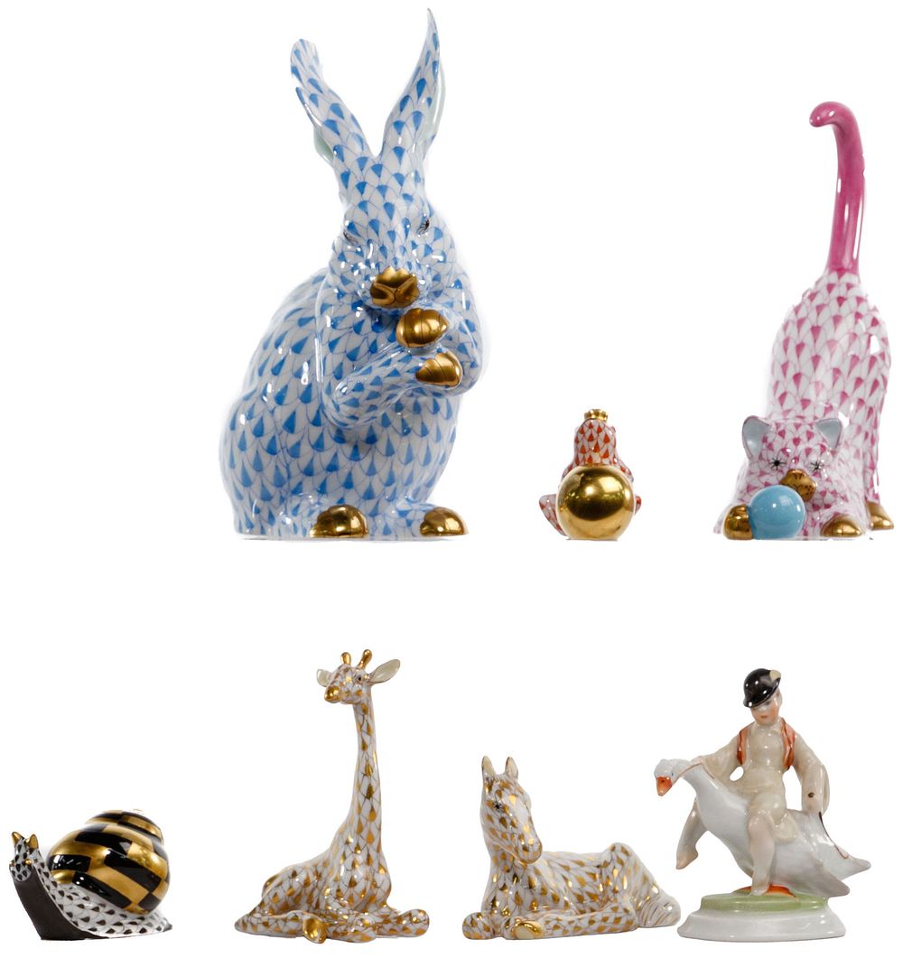 Lot 280: Herend Fishnet Porcelain Animal Figurine Assortment